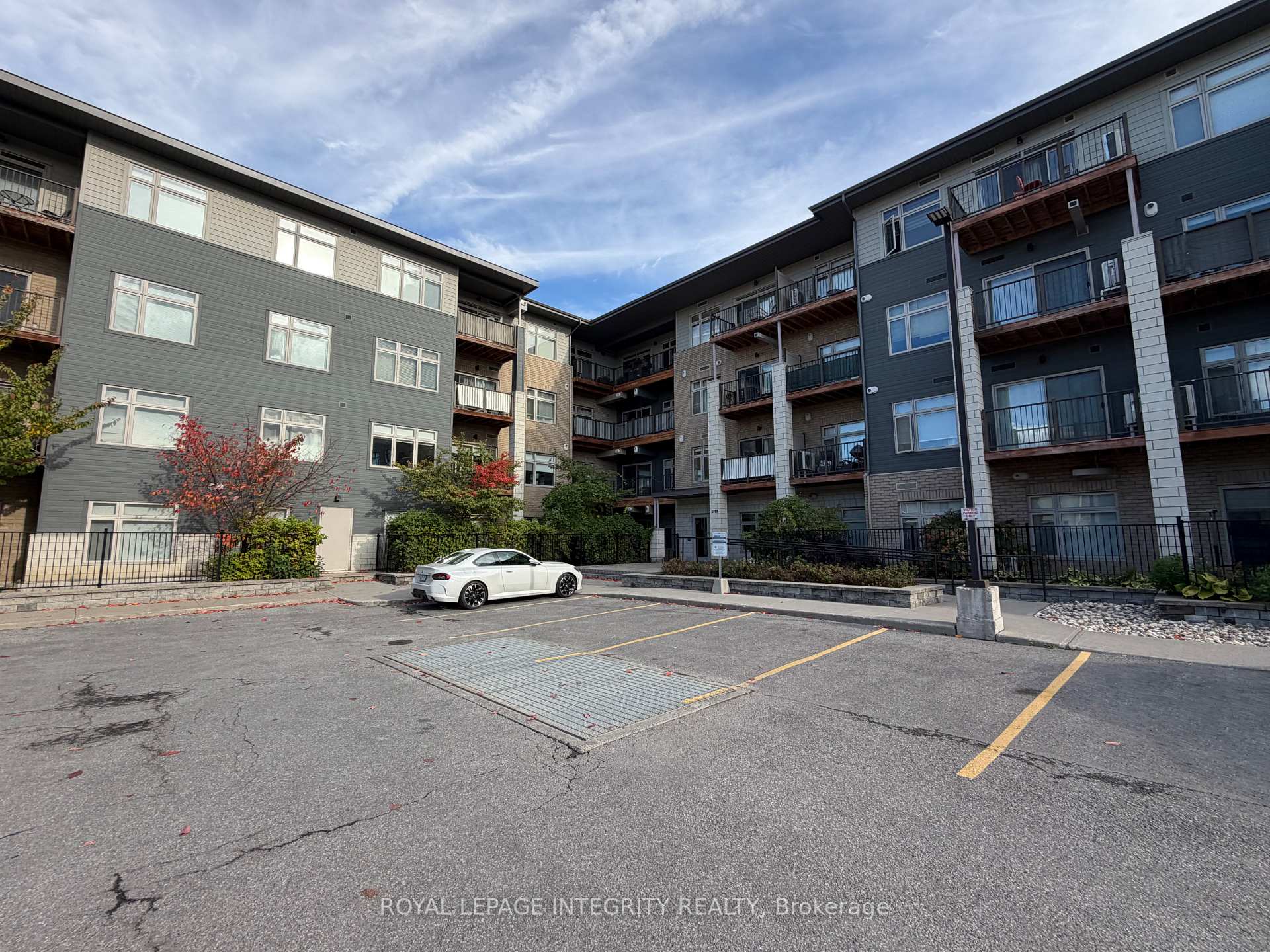 213 - 2785 Baseline Road, Ottawa 2