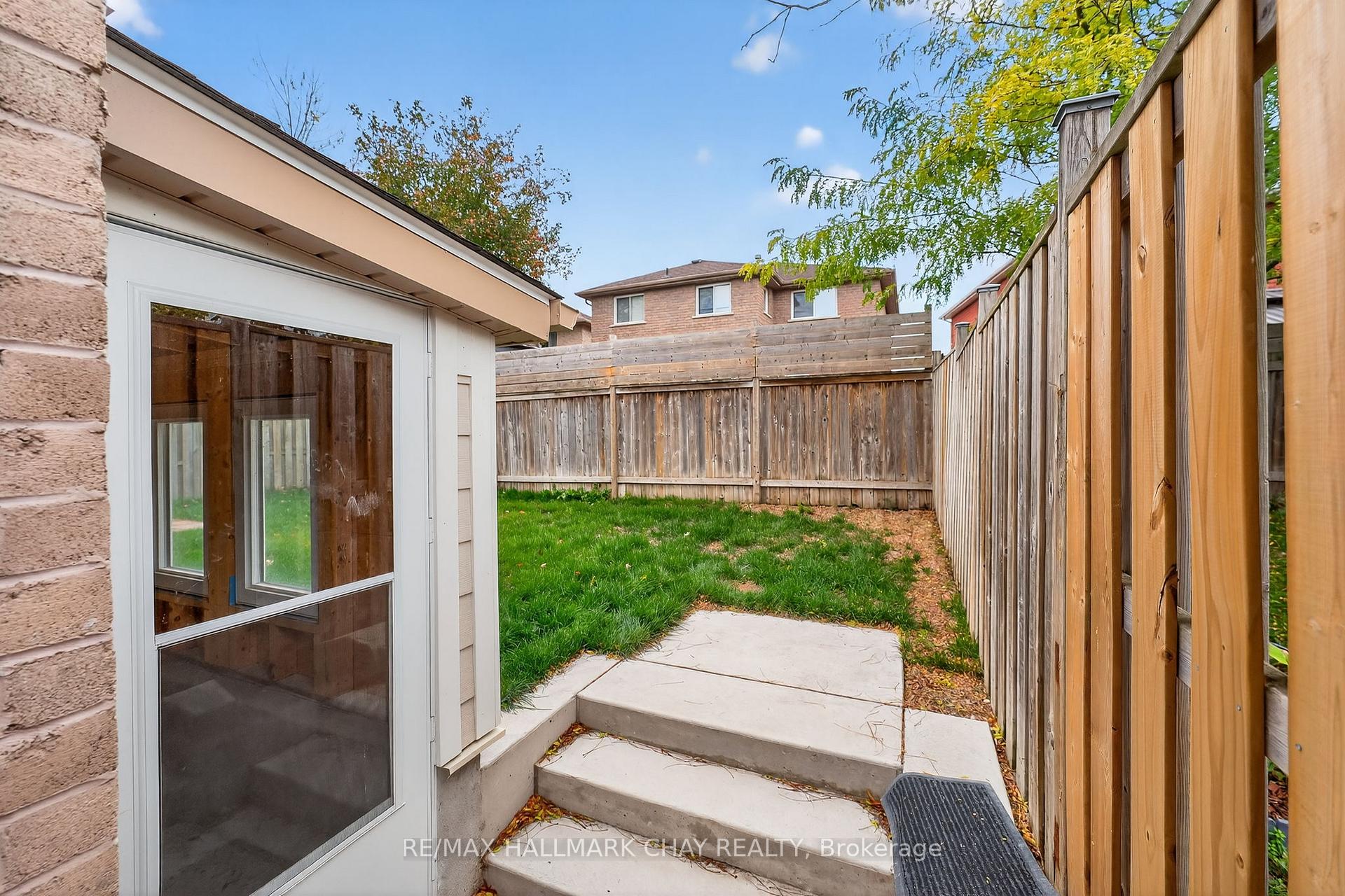 Lower - 158 Pringle Drive, Barrie 2