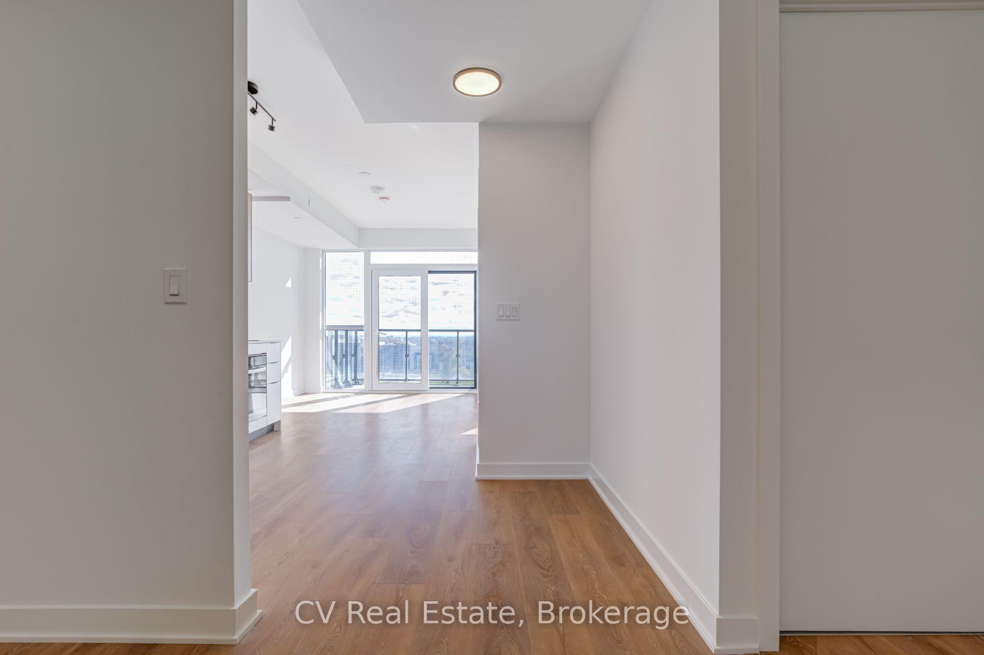 407 - 1037 The Queensway, Toronto 3