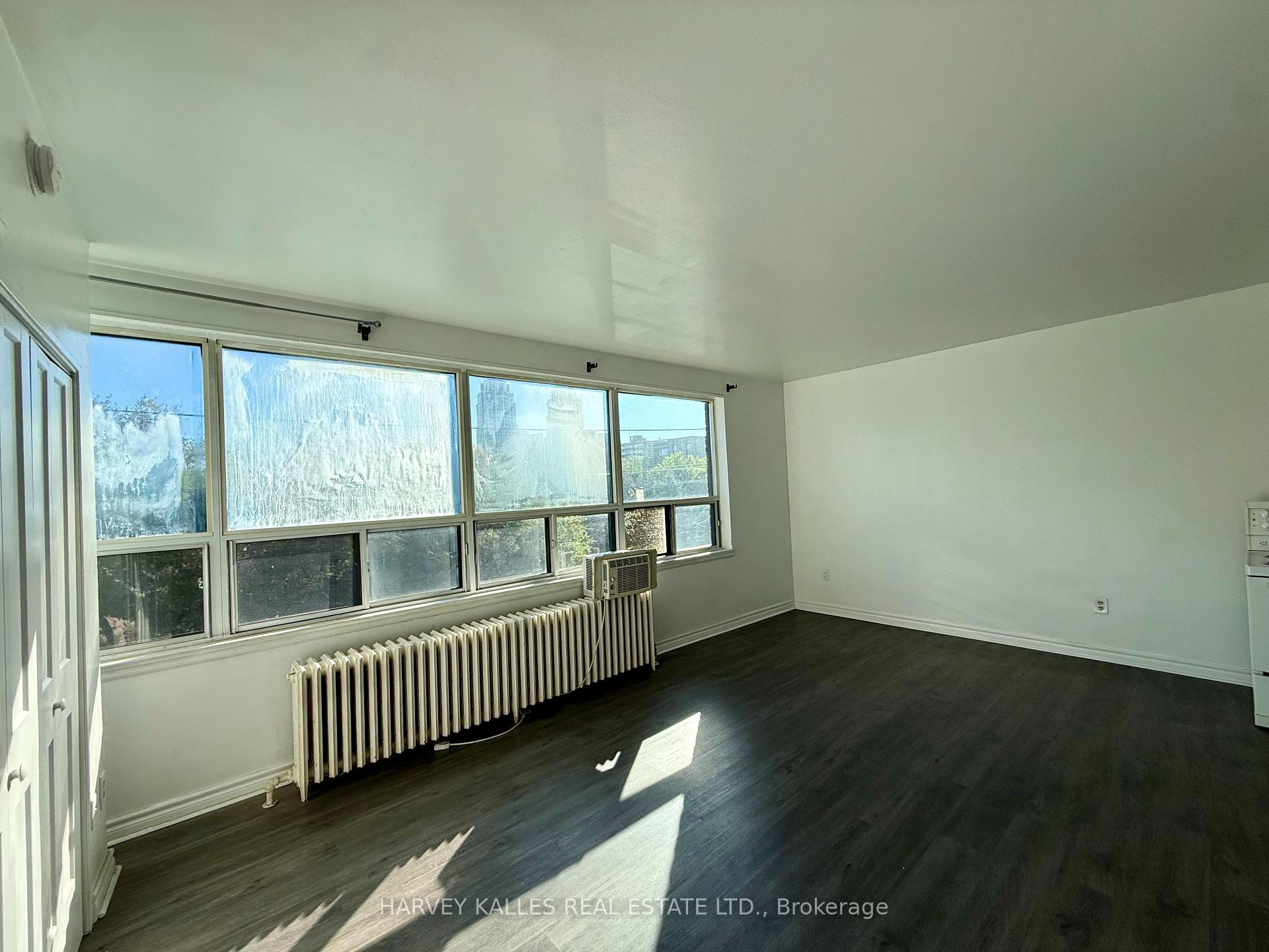 311 - 1582 Bathurst Street, Toronto 5