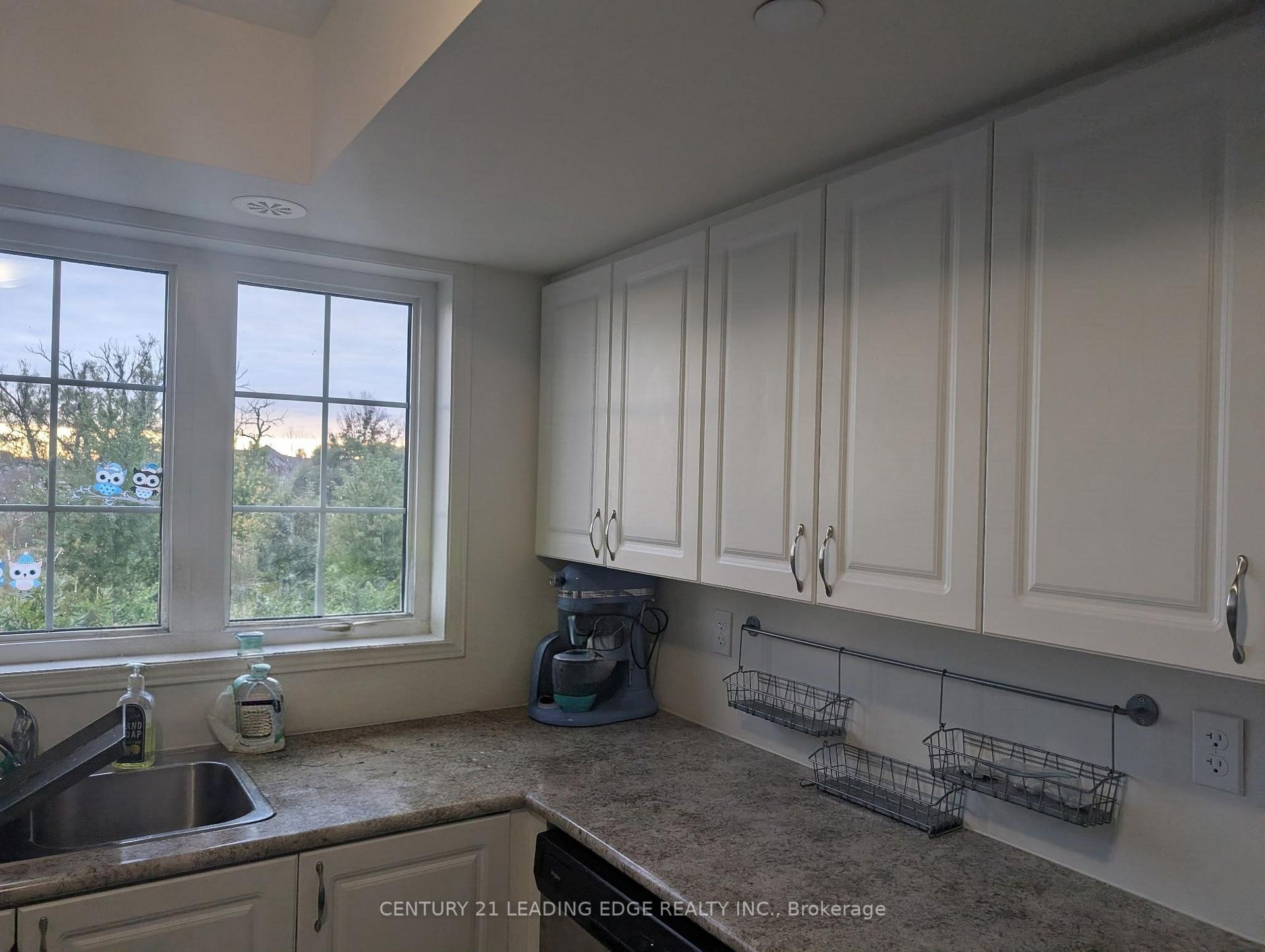 2324 Chevron Prince Path, Oshawa 3