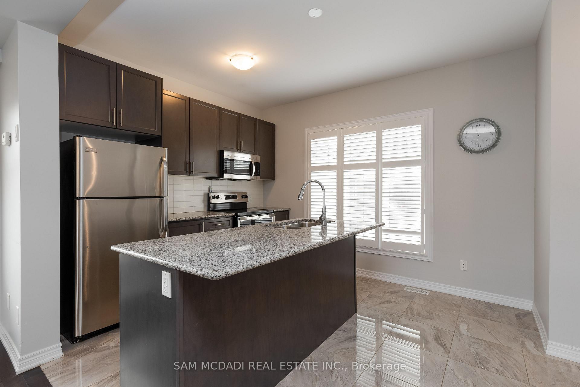 2314 Natasha Circle, Oakville 5