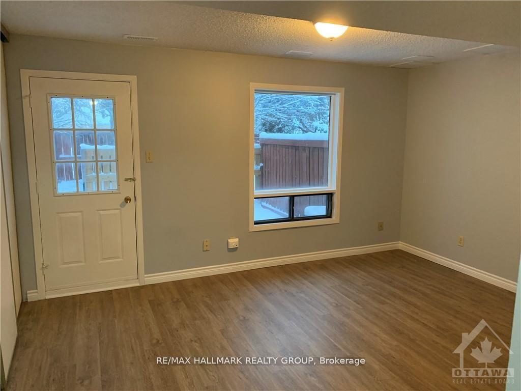 23 Black Forest Lane, Ottawa 2
