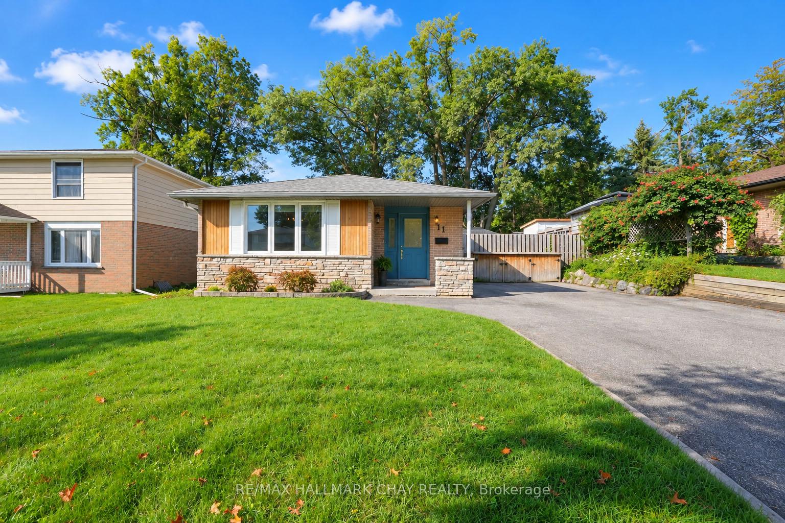 LOWER - 11 Daphne Crescent, Barrie 2
