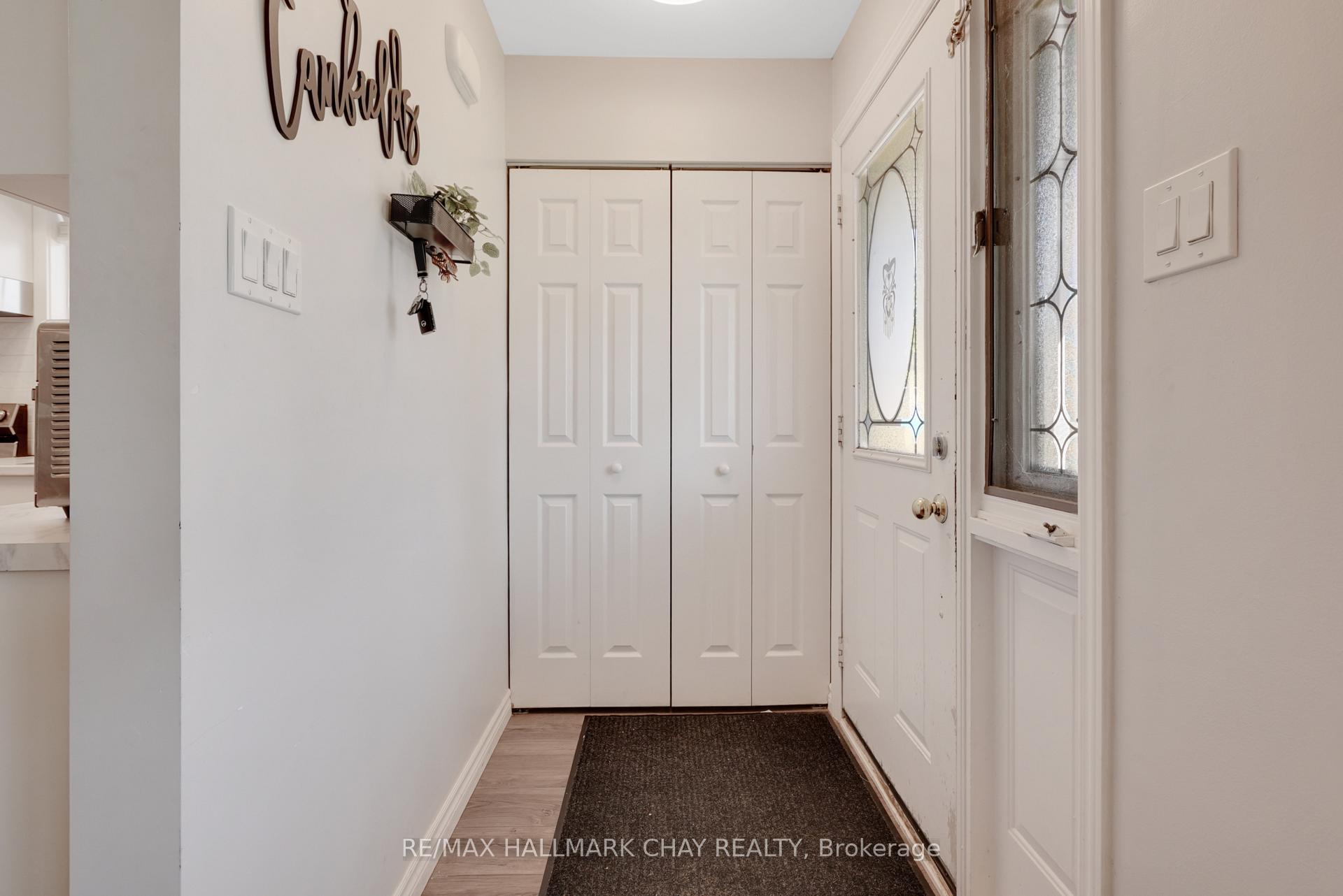 UPPER - 11 Daphne Crescent, Barrie 4