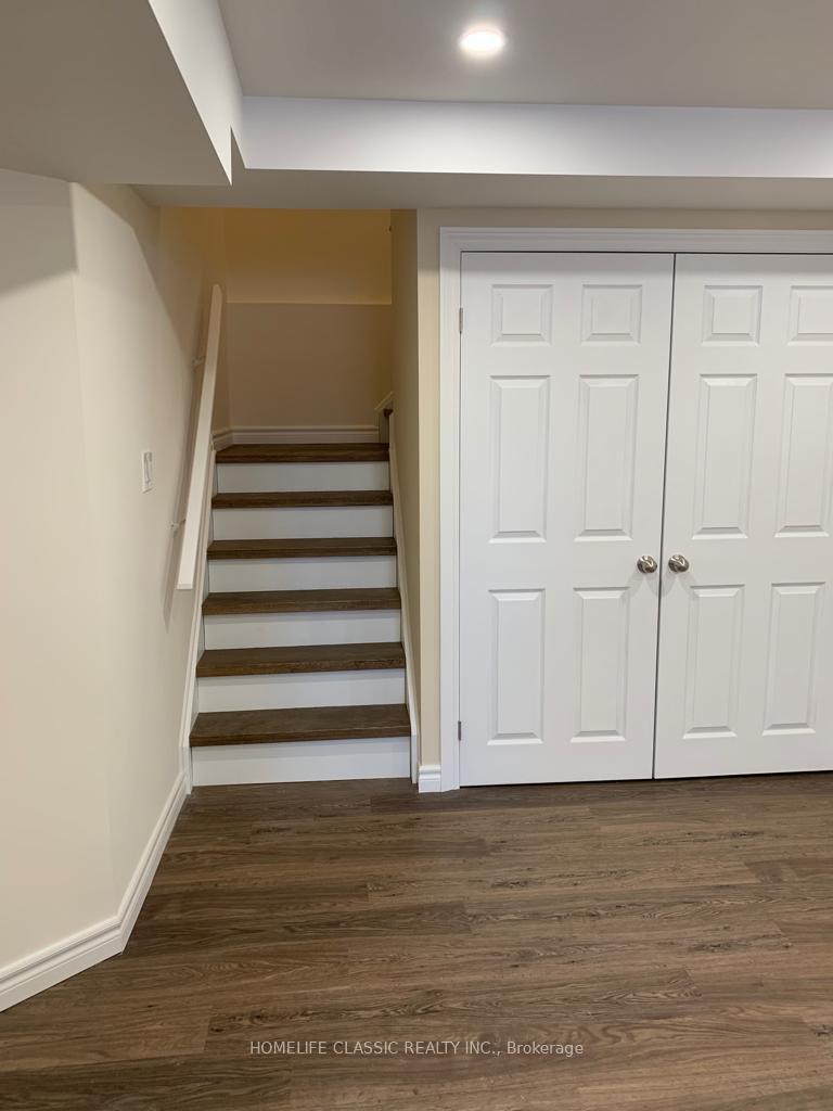 Basement - 18 Elderslie Crescent, Vaughan 4