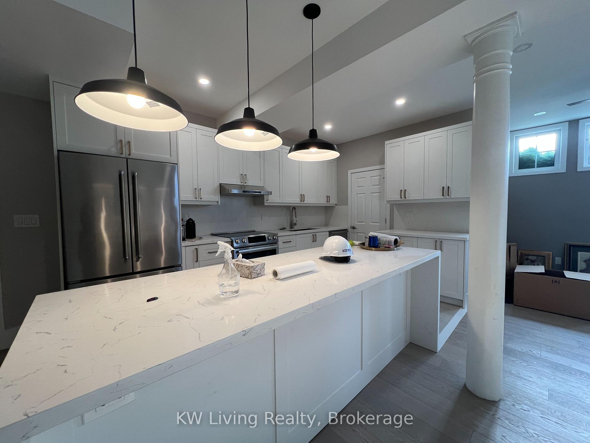 2421 Eighth Line, Oakville 5