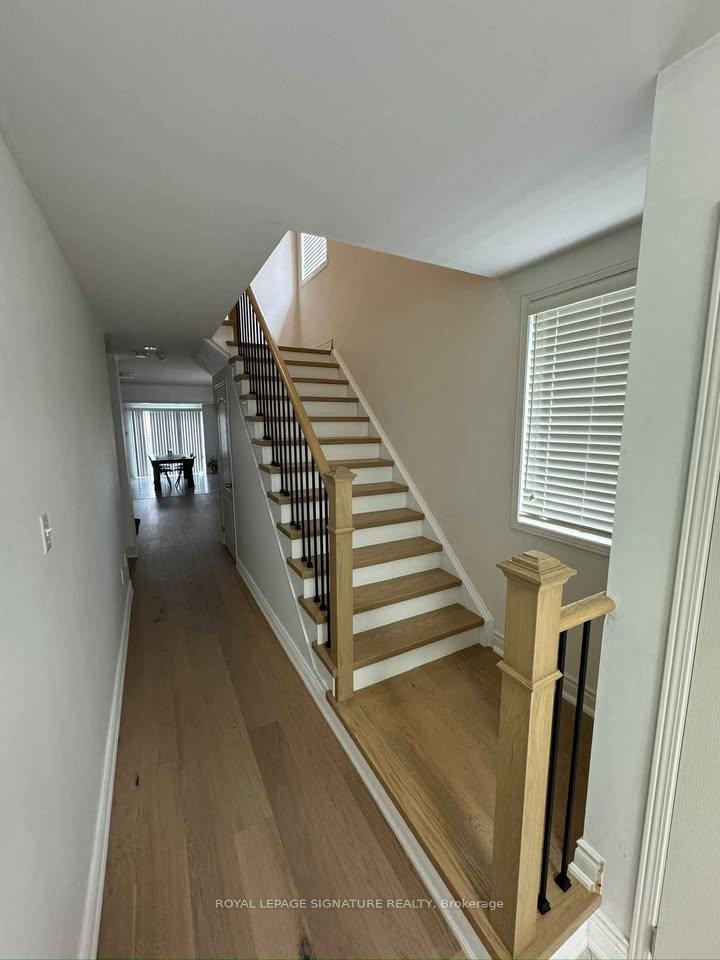 199 Lady Angela Avenue, Oshawa 4