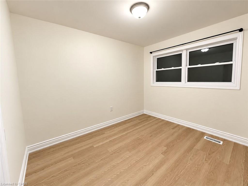 9 Grenadier Drive, Hamilton 5