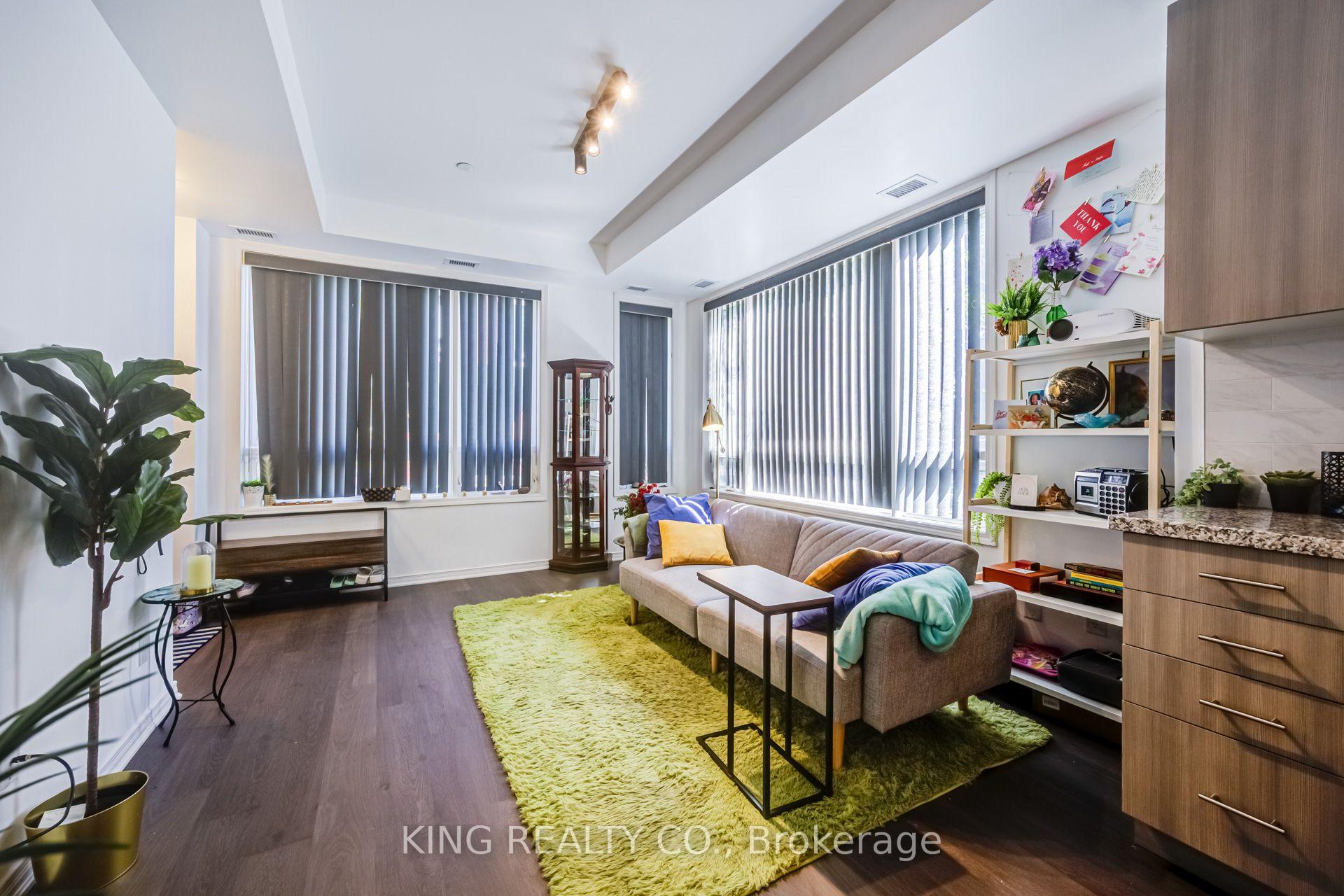 201 - 1120 Briar Hill Avenue, Toronto 4