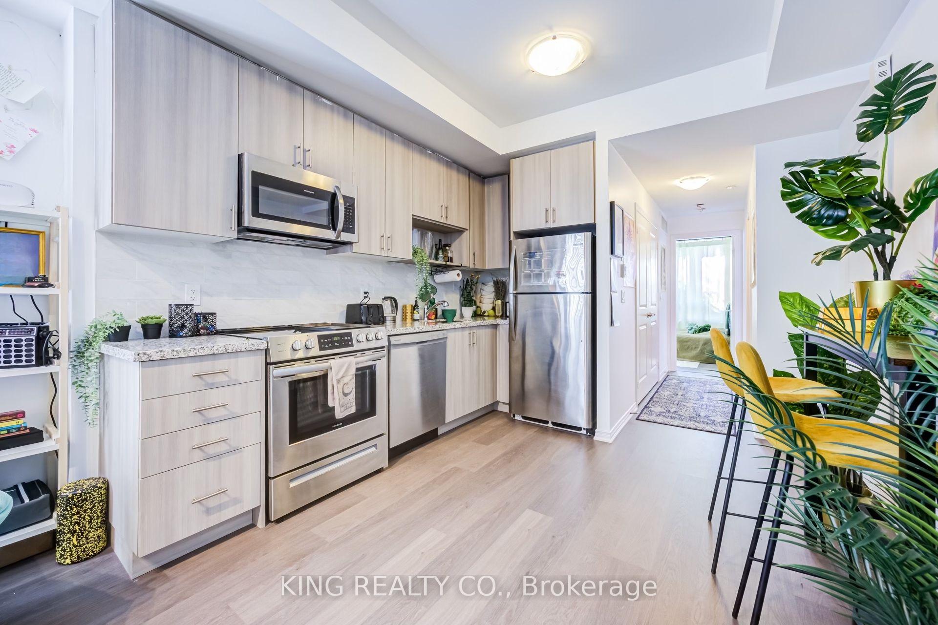 201 - 1120 Briar Hill Avenue, Toronto
