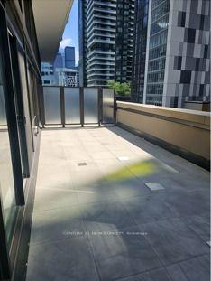 812 - 400 King Street W, Toronto 5