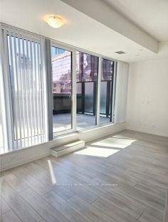 812 - 400 King Street W, Toronto 2