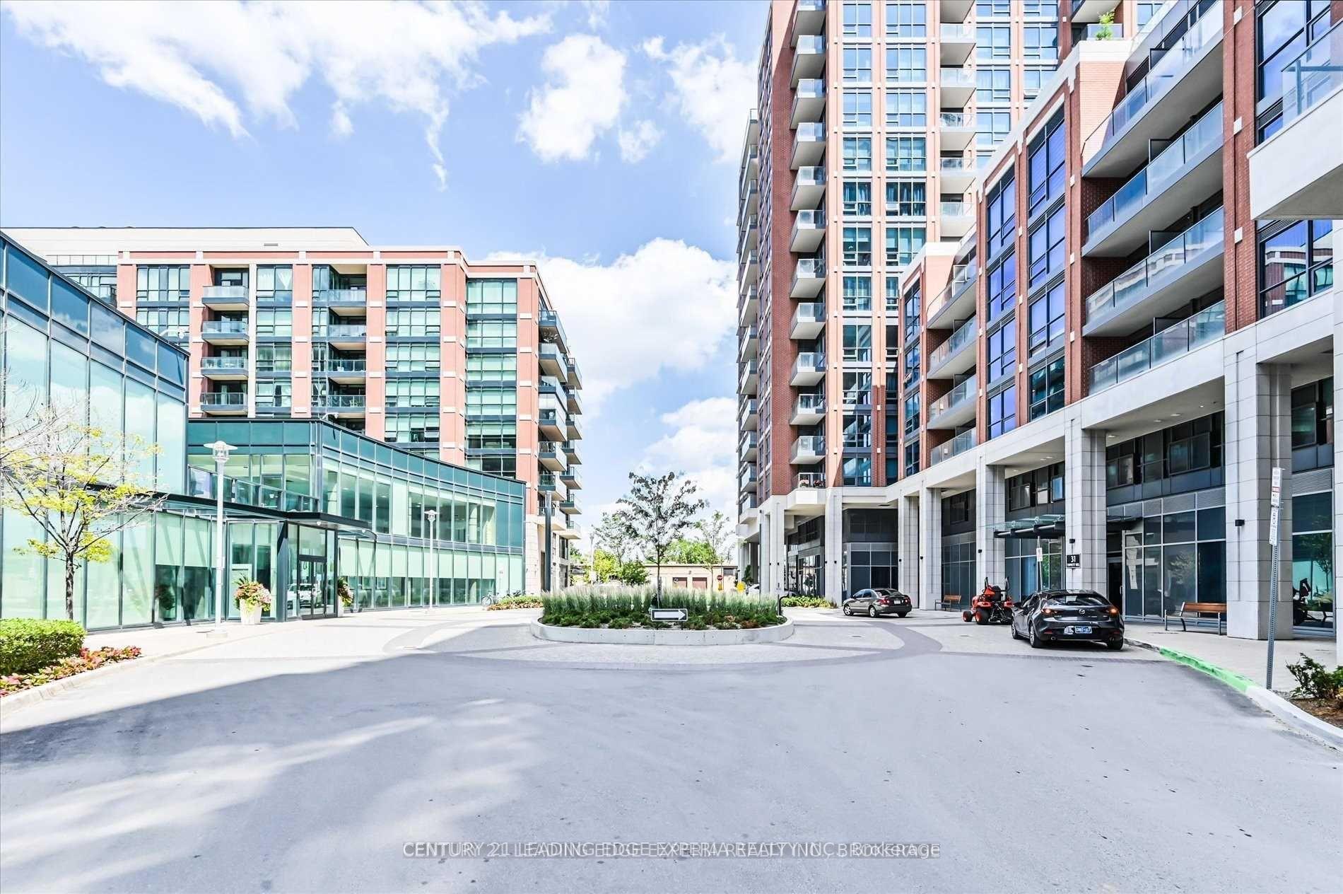 658 - 31 Tippett Road, Toronto 3