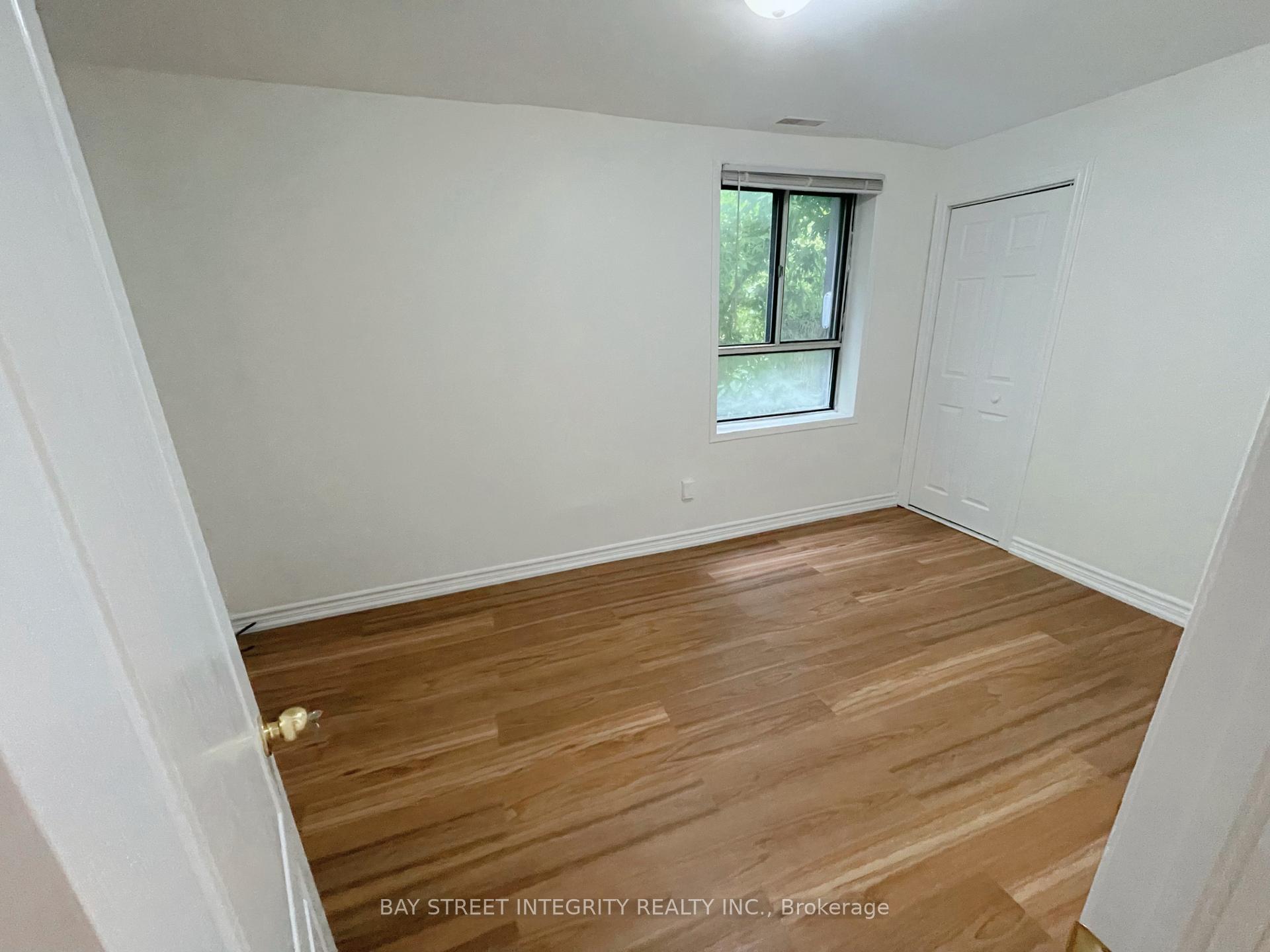 Main floor - 320 Miami Drive, Georgina 4