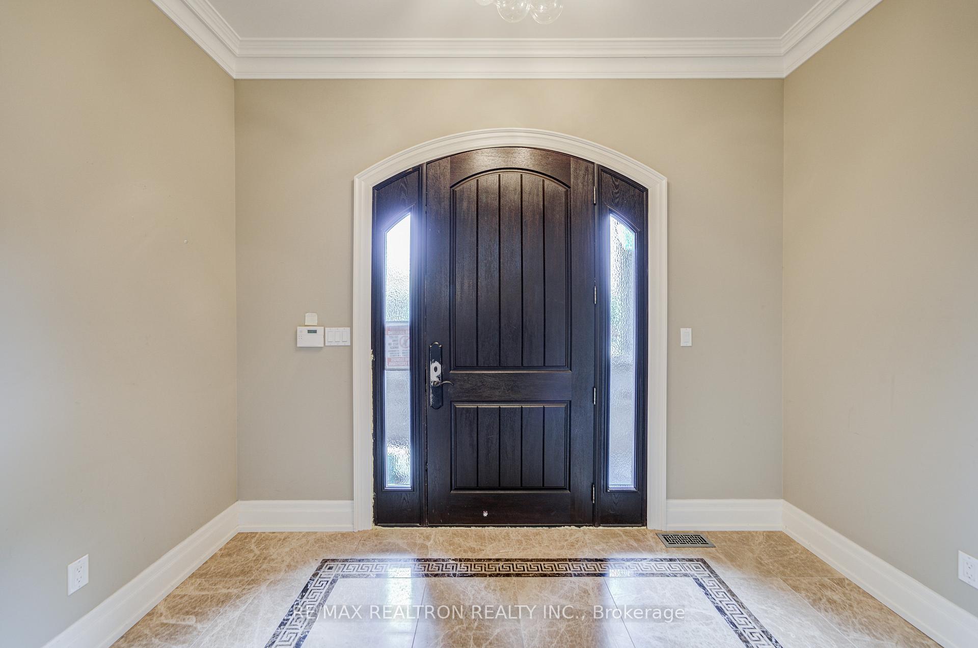 326B Horsham Avenue, Toronto 3