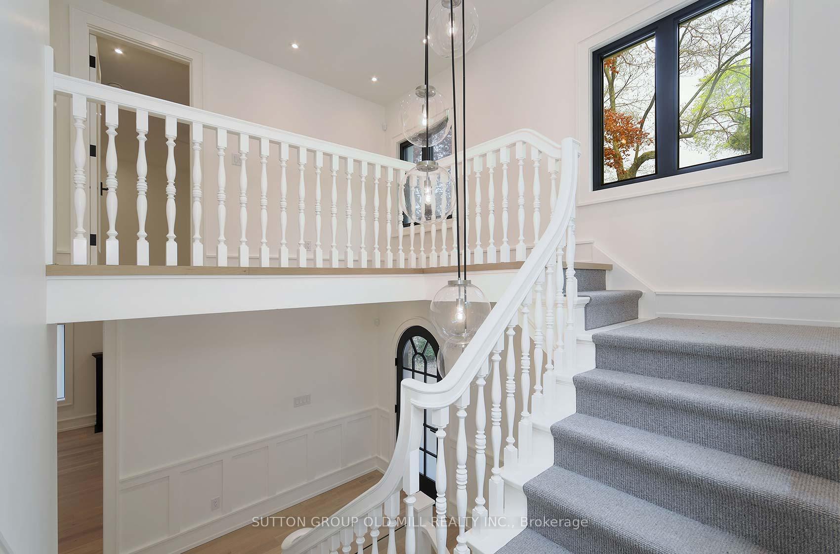 20 The Kingsway, Toronto 4
