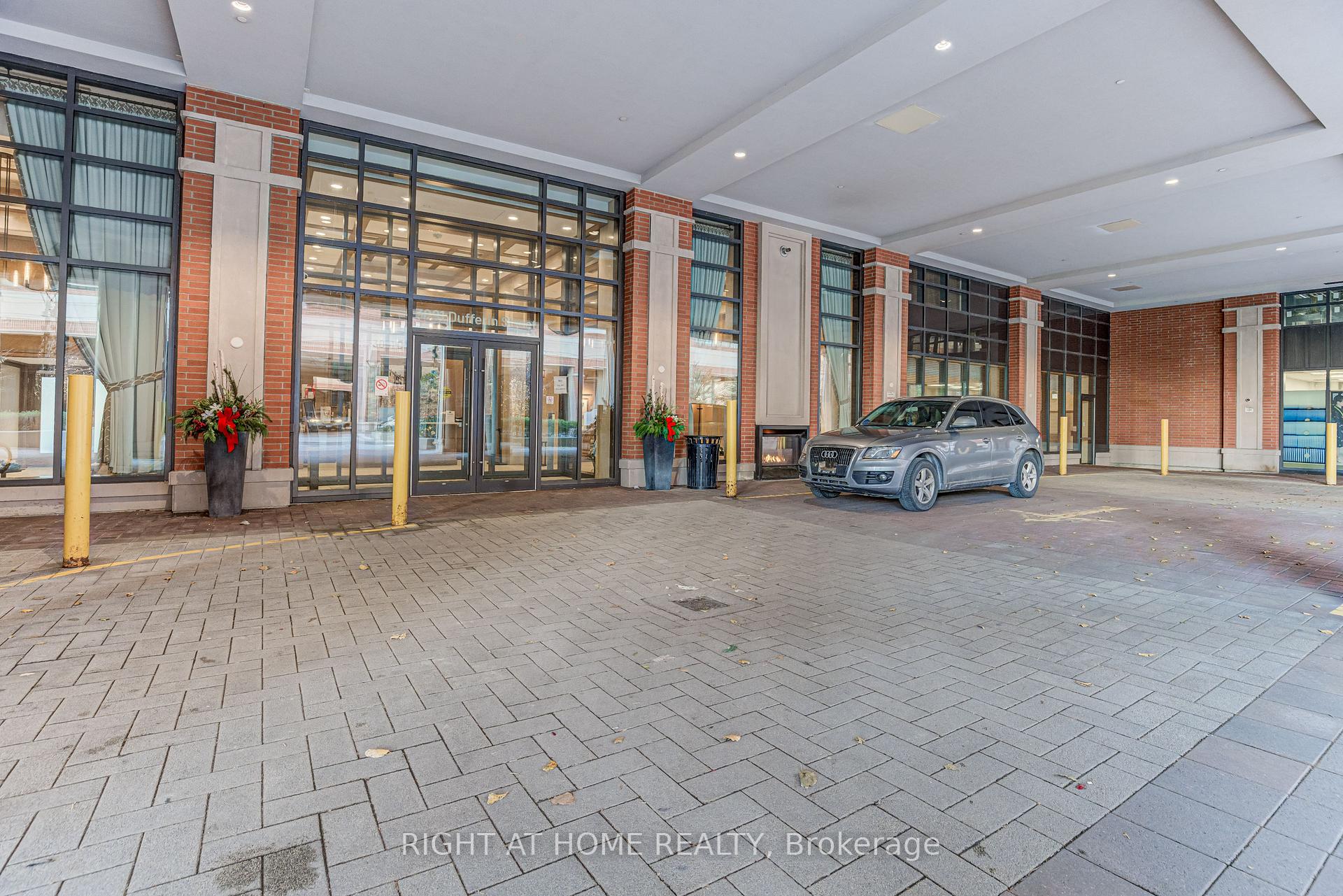 905 - 3091 Dufferin Street, Toronto 2