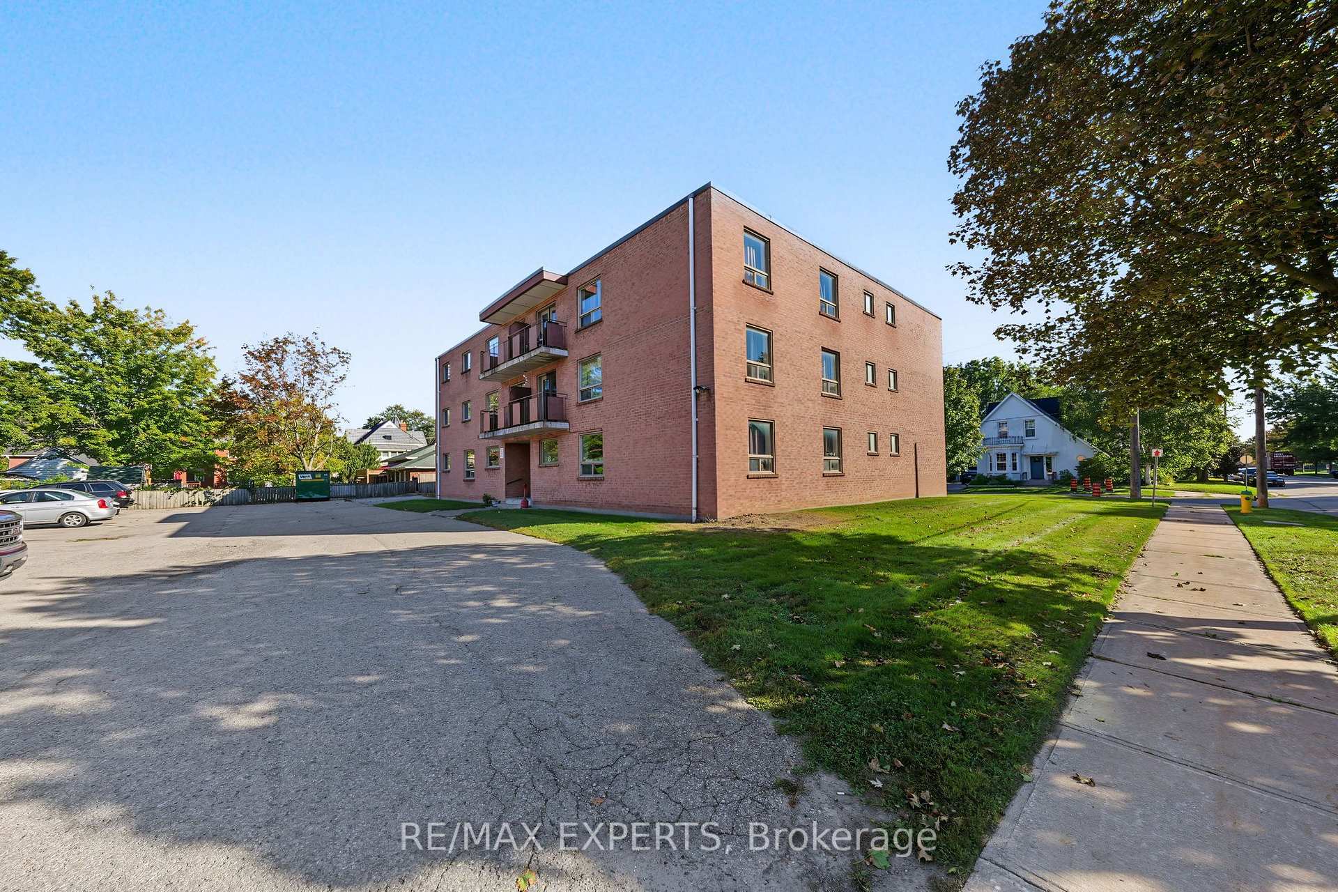 44 - 16 McDonald Street N, New Tecumseth 3