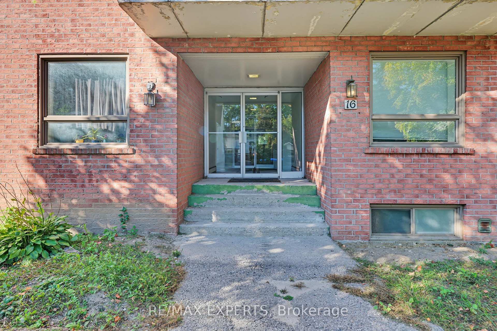 44 - 16 McDonald Street N, New Tecumseth 2