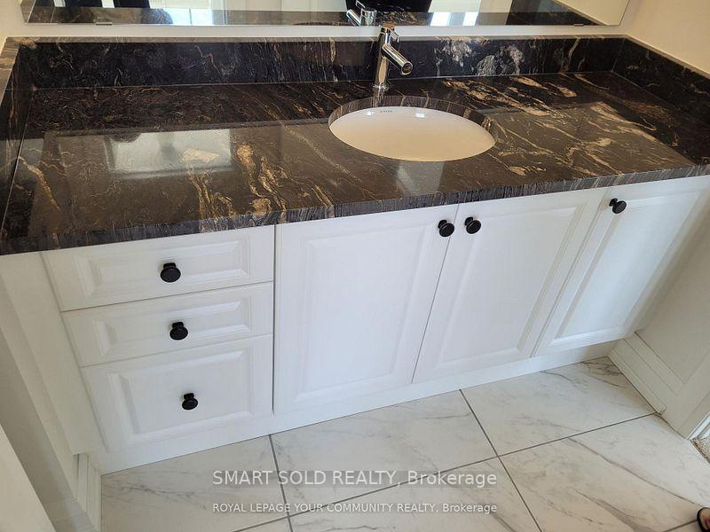 2 Lorrain Hand Crescent, Georgina 4