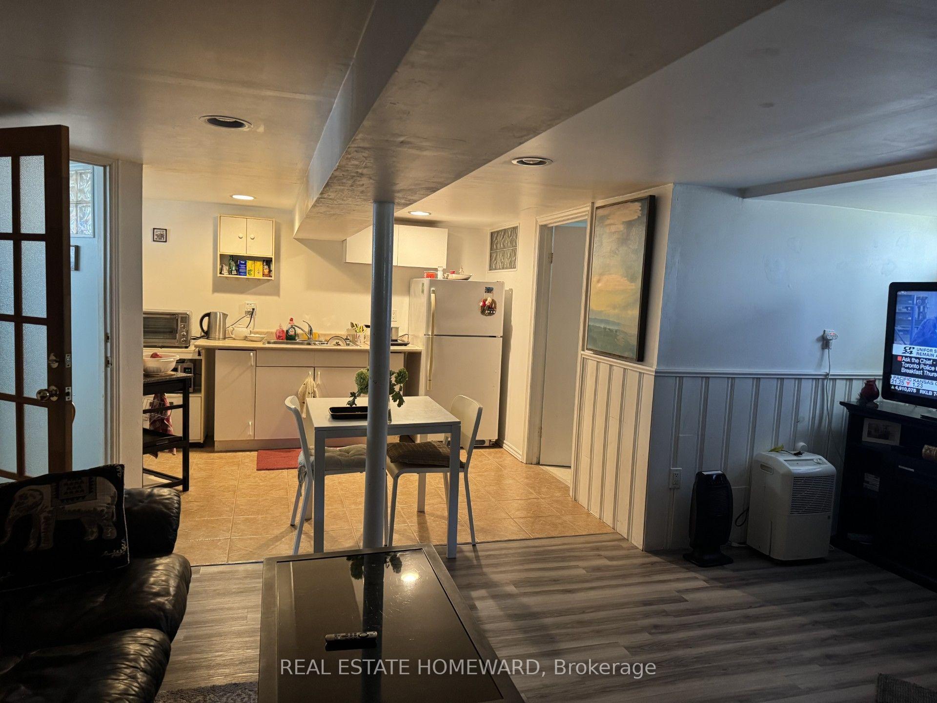 basement - 1407 Kenmuir Avenue, Mississauga 4