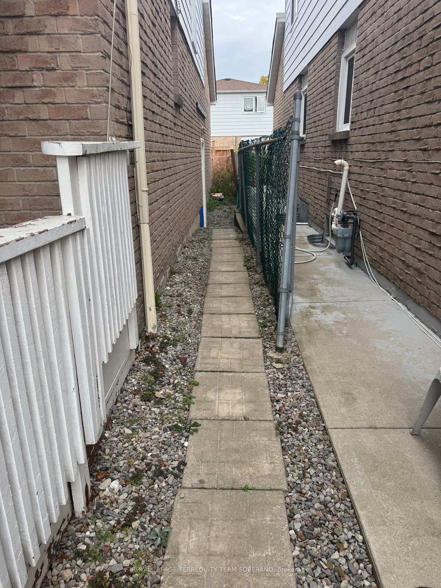 BSMT - 147 Morton Way, Brampton 2
