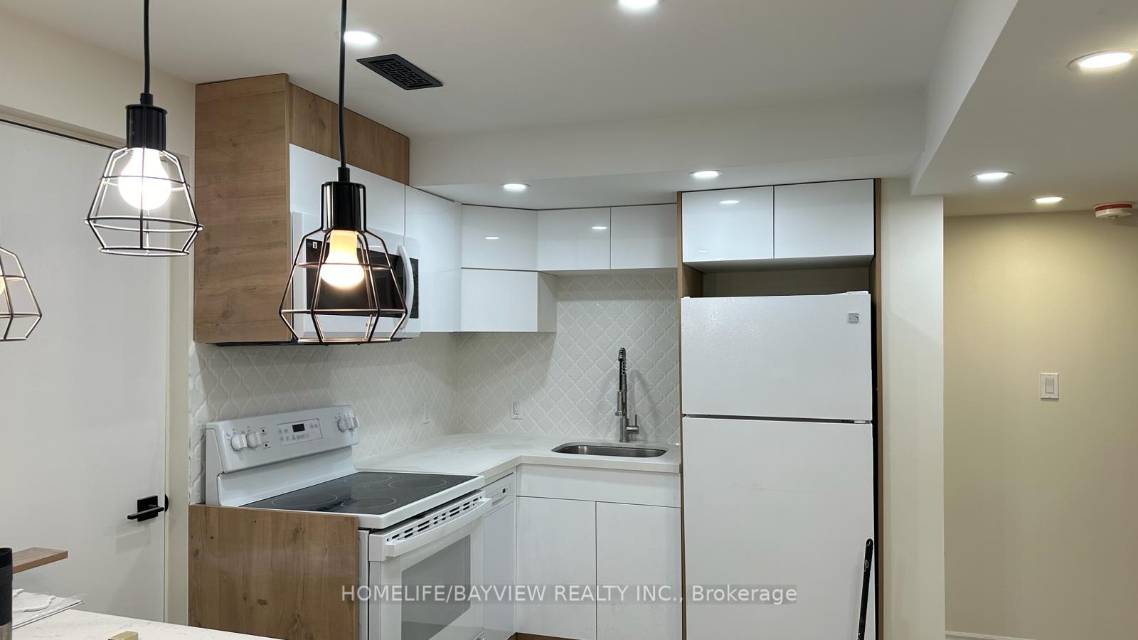 Lower unit/Base - 128 Adam Place, Newmarket 5