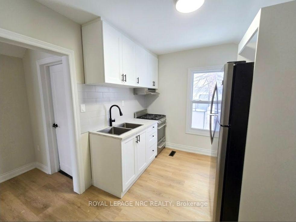 Unit 2 - 129 Durham Street, Port Colborne 2