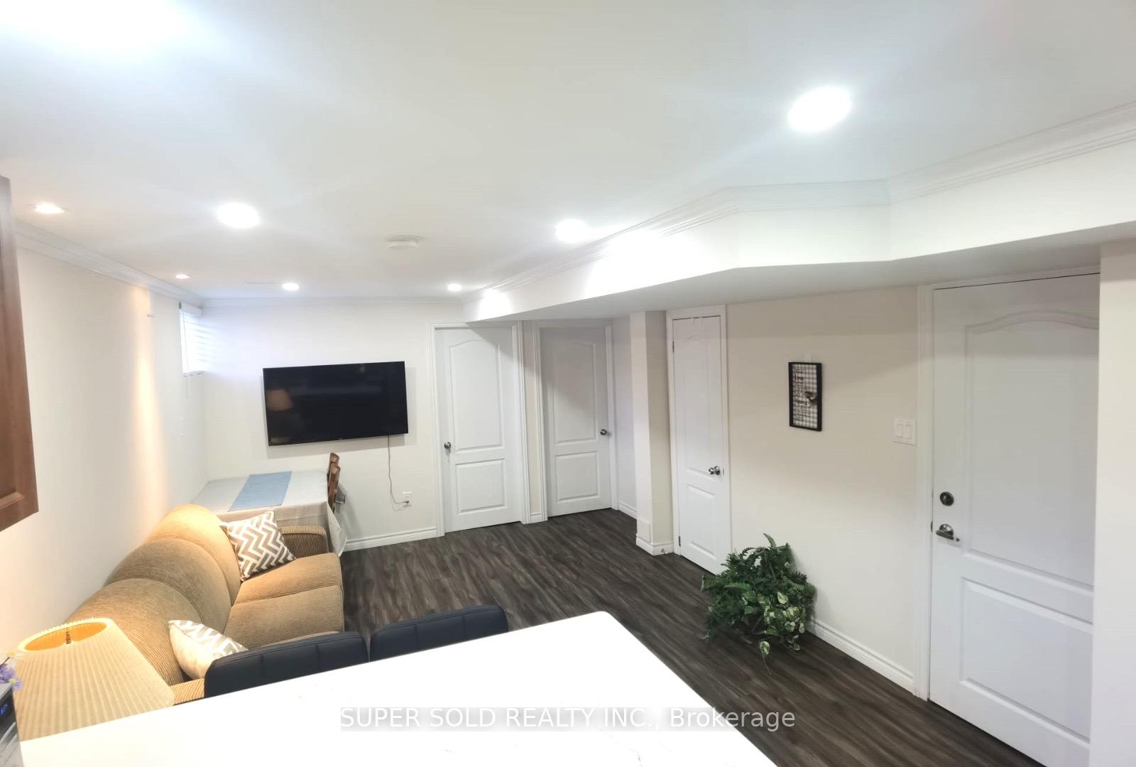 Basement A - 3910 Mayla Drive, Mississauga 3