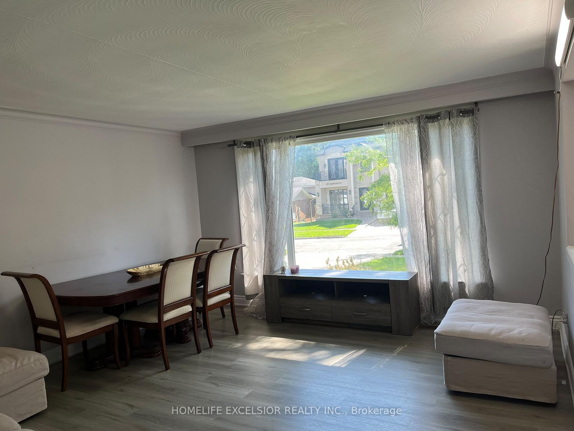 Main - 188 Confederation Drive, Toronto 3