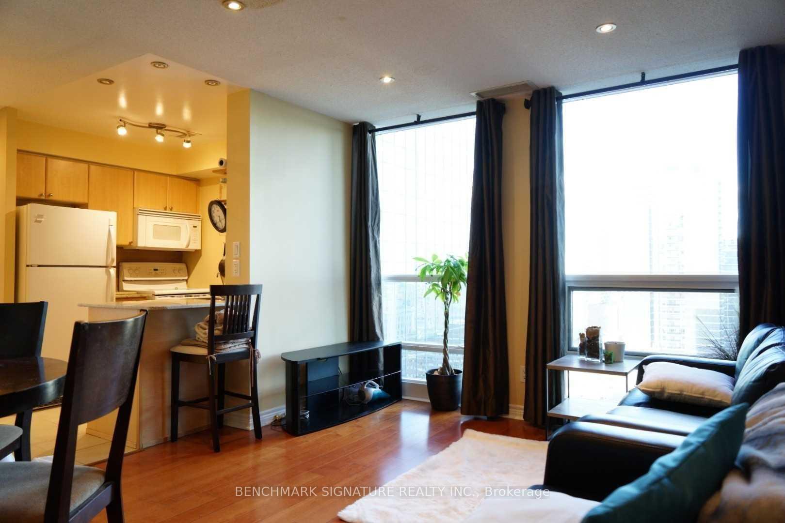 3102 - 763 Bay Street, Toronto 3
