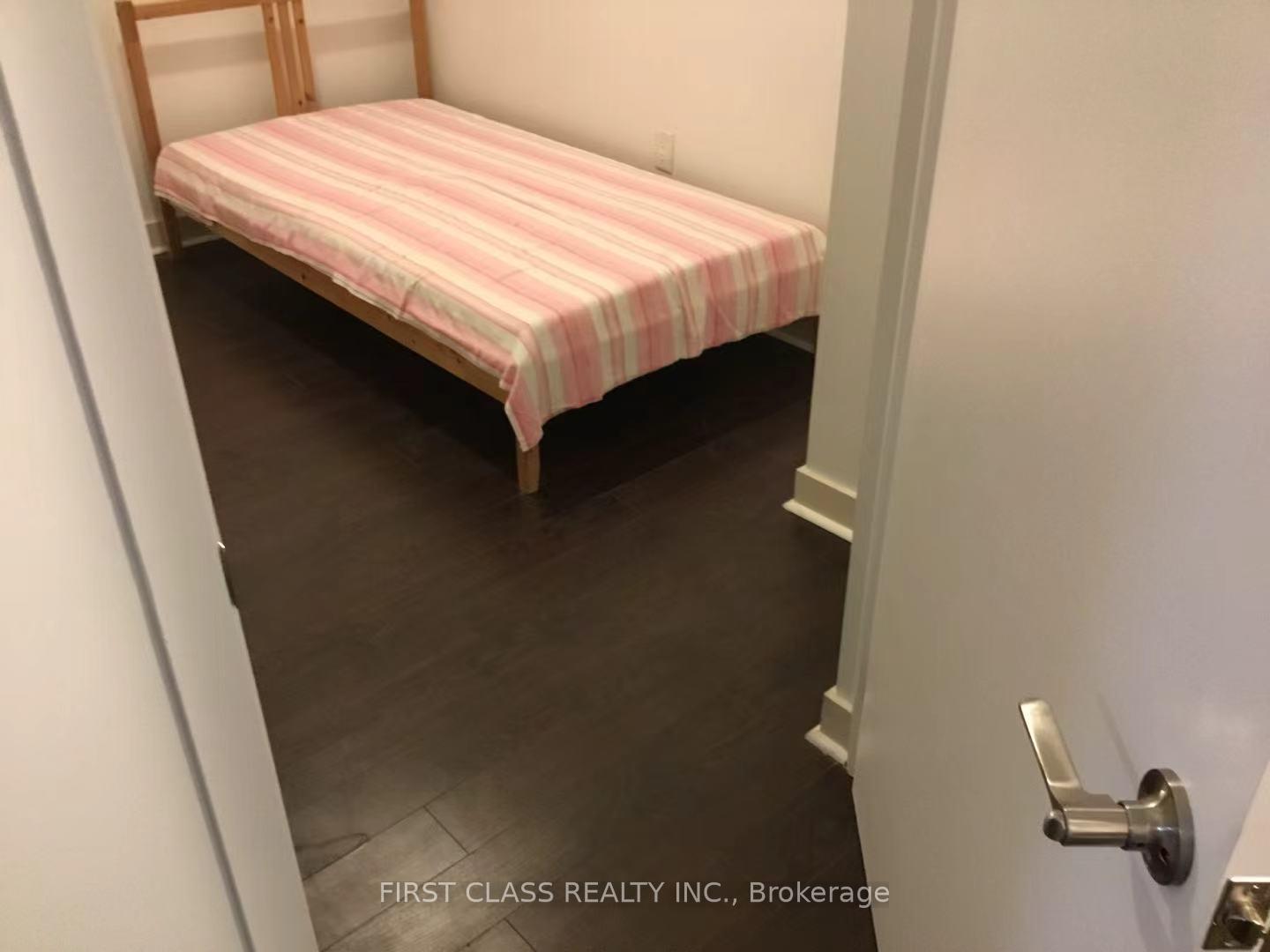 3509 - Den Room - 10 Navy Wharf Court, Toronto 2