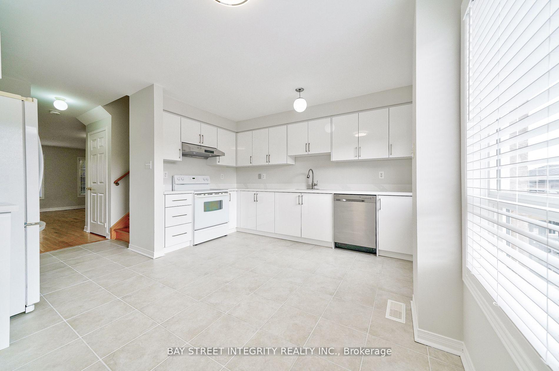 75 Selkirk Drive, Richmond Hill 4