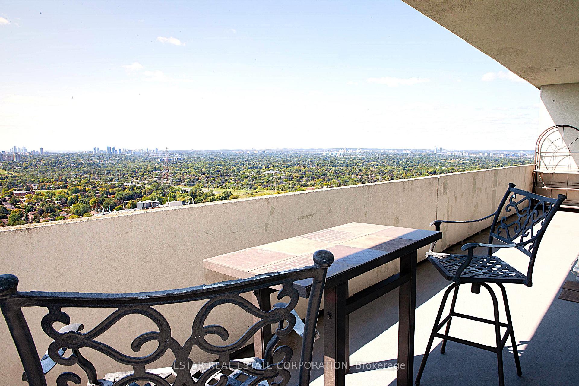 PH09 - 3300 Don Mills Road, Toronto 3