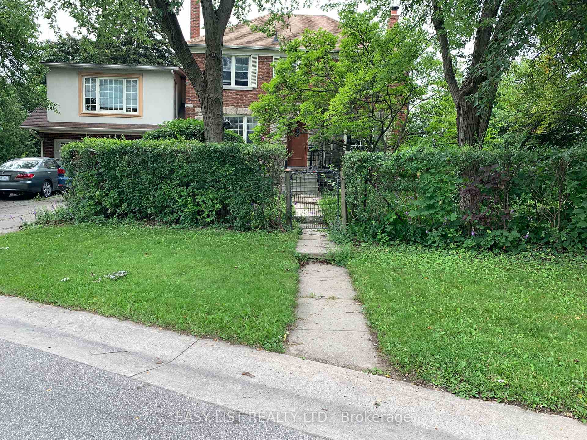 205 Ridley Boulevard Toronto Ontario Canada Rent residential   Reza Talebi Team RE/MAX Realtron Realty Inc. Brokerage