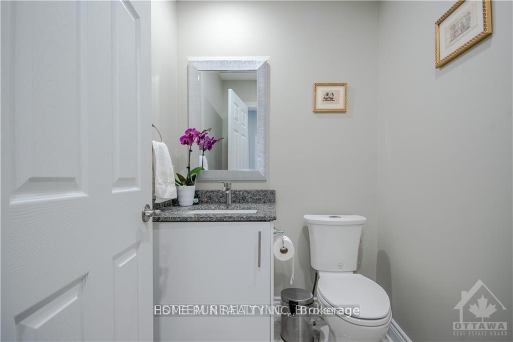 560 Mutual Street, Ottawa 4