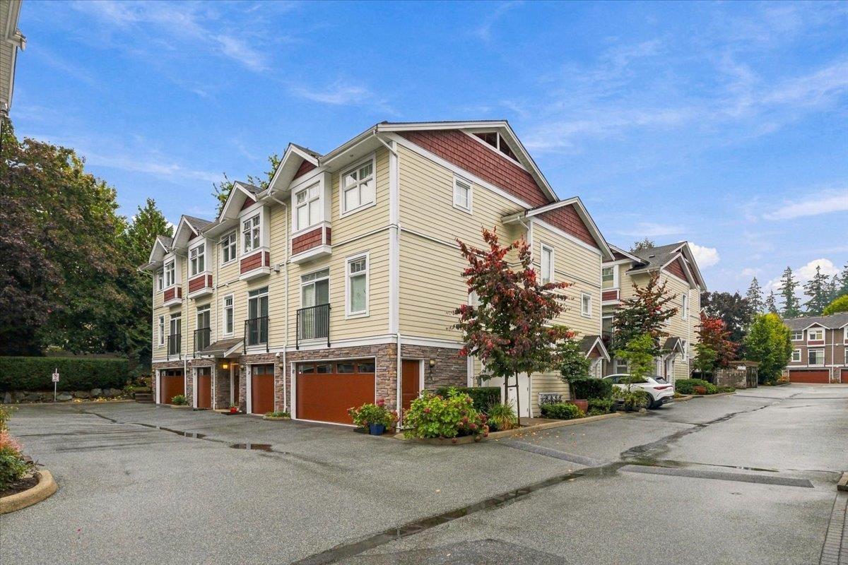 6 2689 PARKWAY DRIVE Surrey British Columbia Canada Sale residential Minh Ta Saba Realty Ltd