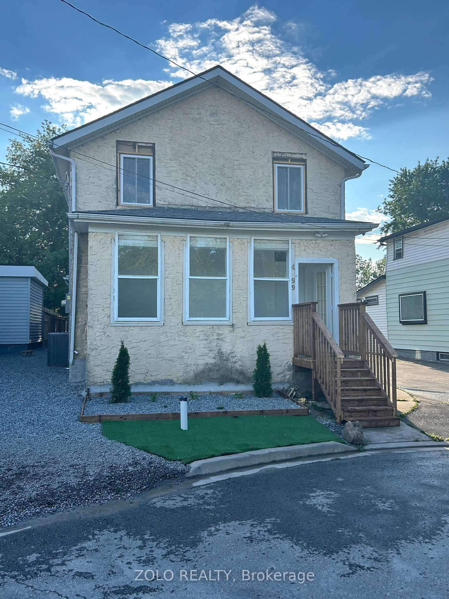 2 - 4299 Second Avenue Niagara Falls Ontario Canada Rent residential Saida Morovati Zolo Realty, Brokerage *
