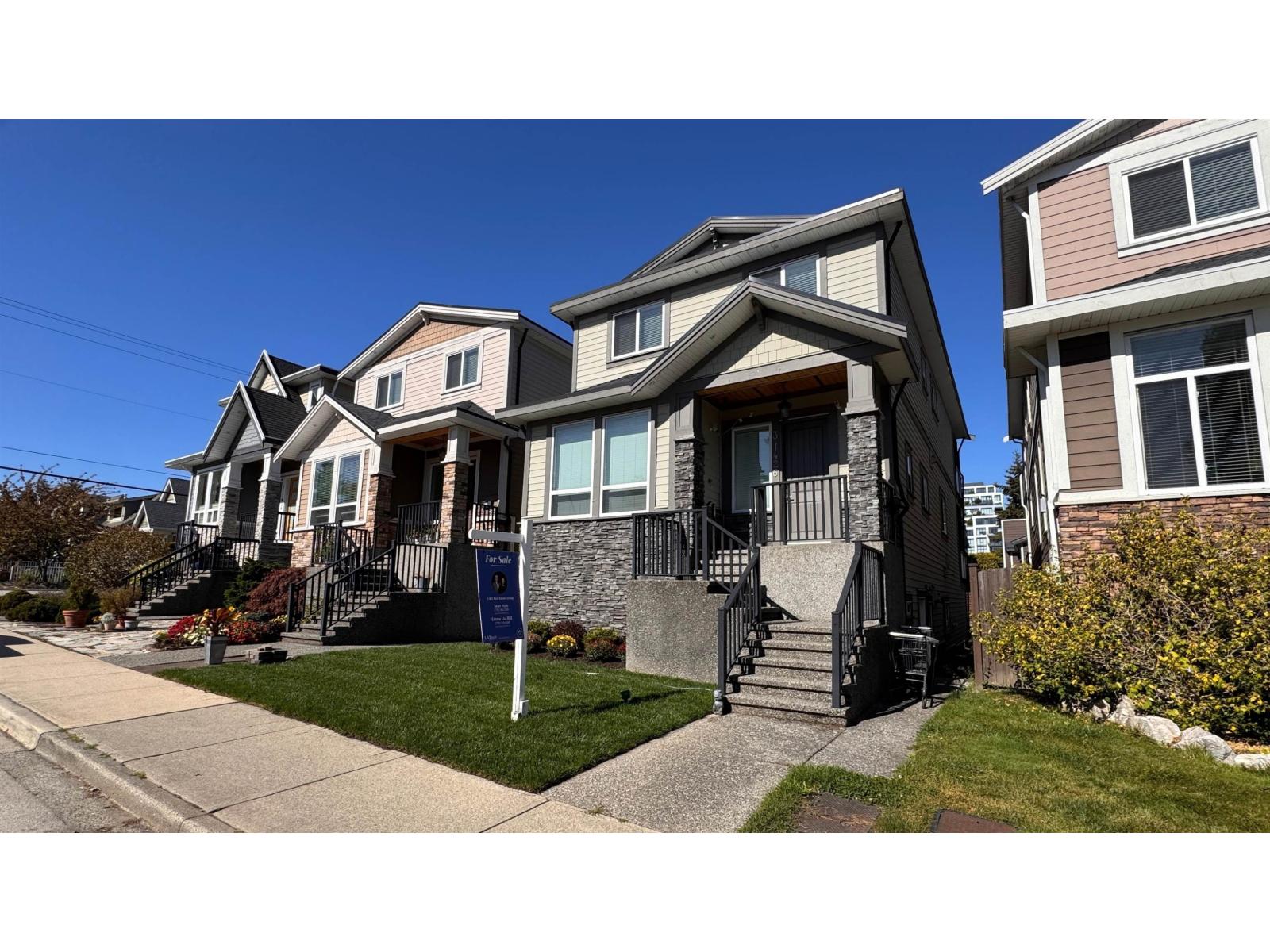 3 1426 FINLAY STREET White Rock British Columbia Canada Sale residential Minh Ta Saba Realty Ltd