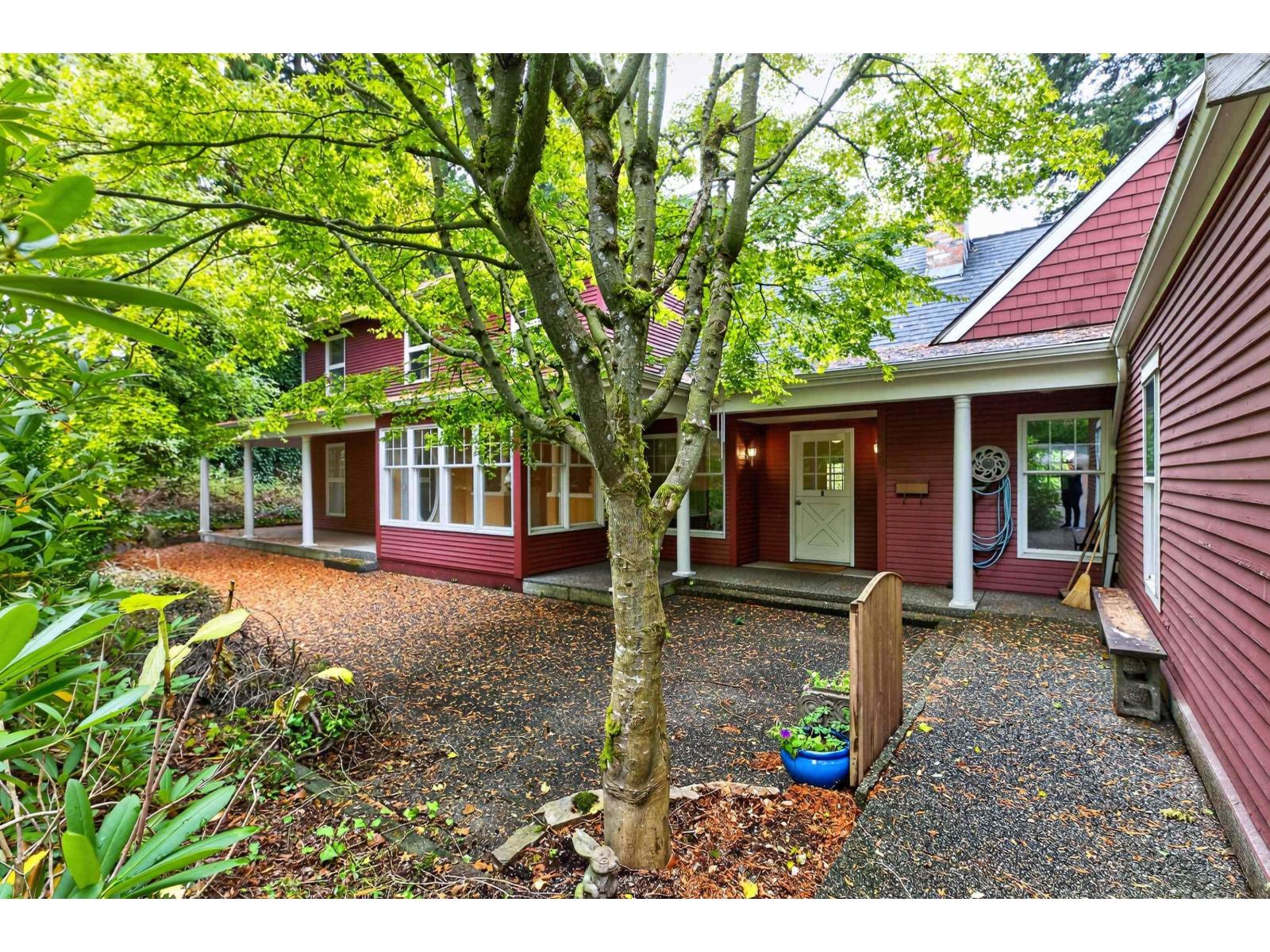 2555 128 STREET Surrey British Columbia Canada Sale residential HomeLife Realty Services