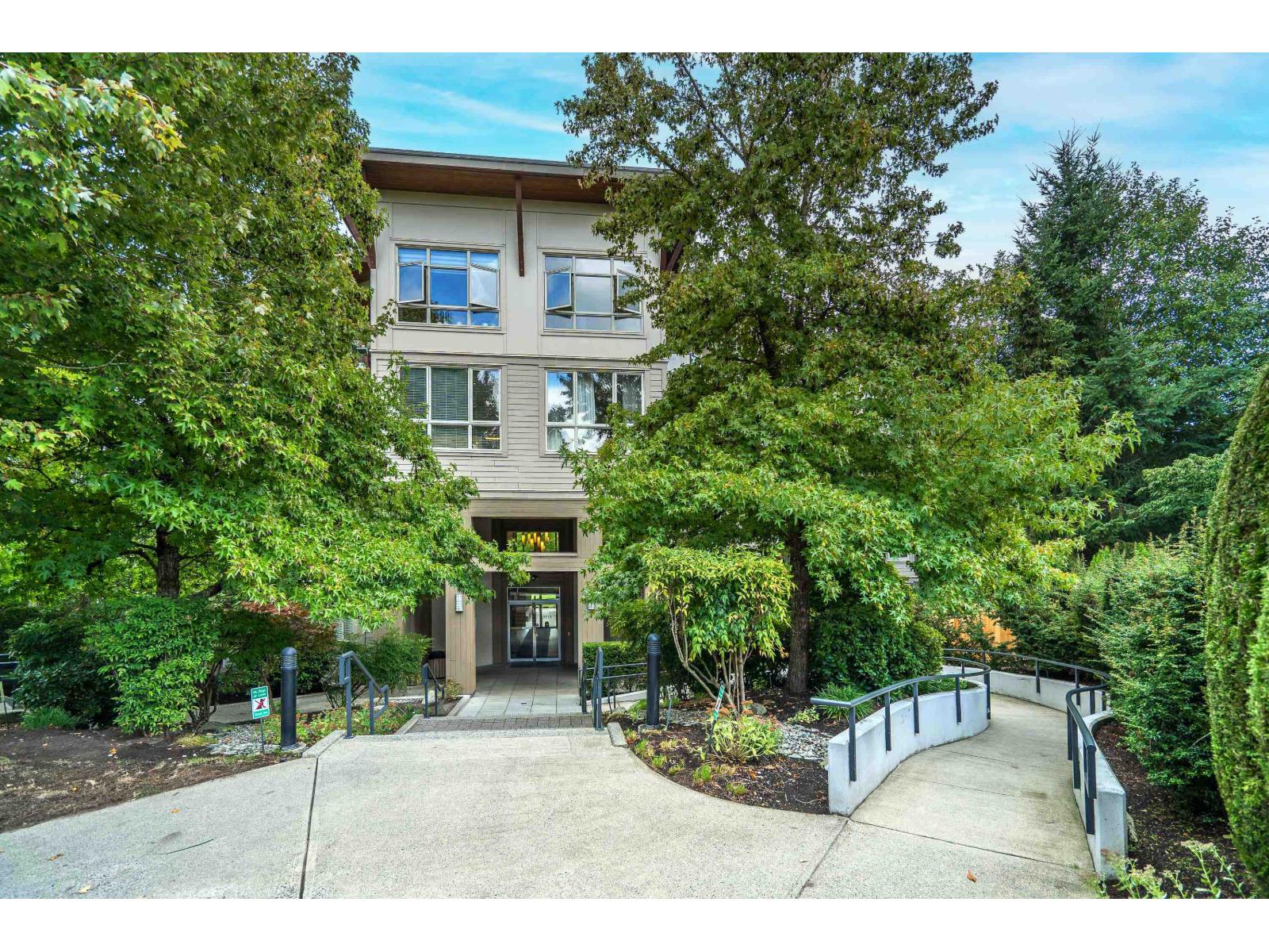 307 15918 26 AVENUE Surrey British Columbia Canada Sale residential HomeLife Realty Services