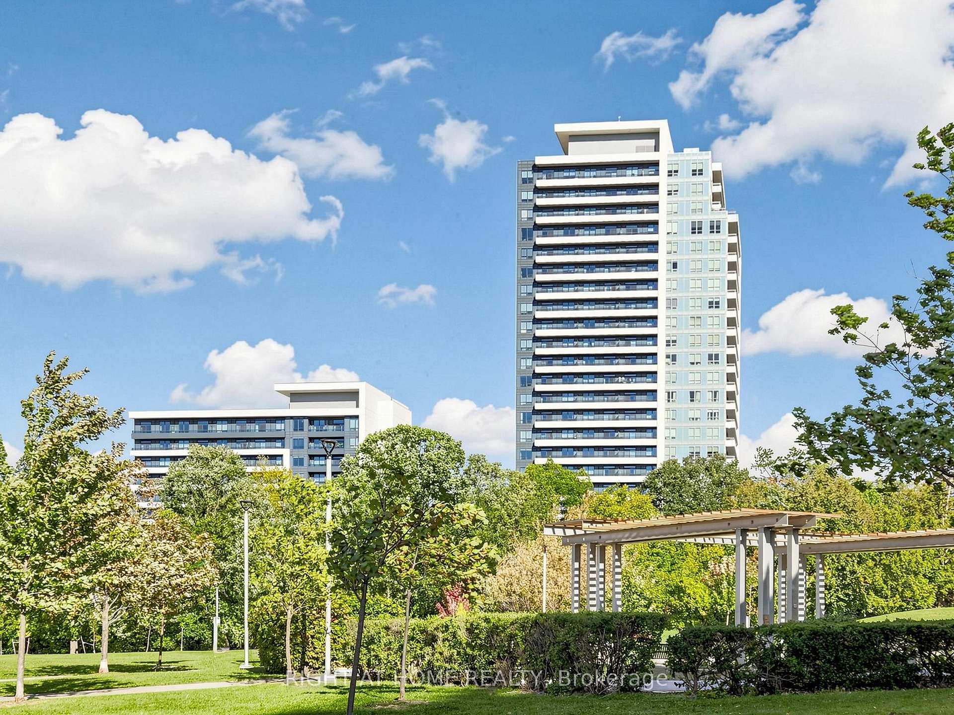 2508 - 7890 Bathurst Street Vaughan Ontario Canada Sale residential Andy Leung Right at Home Realty, Brokerage*