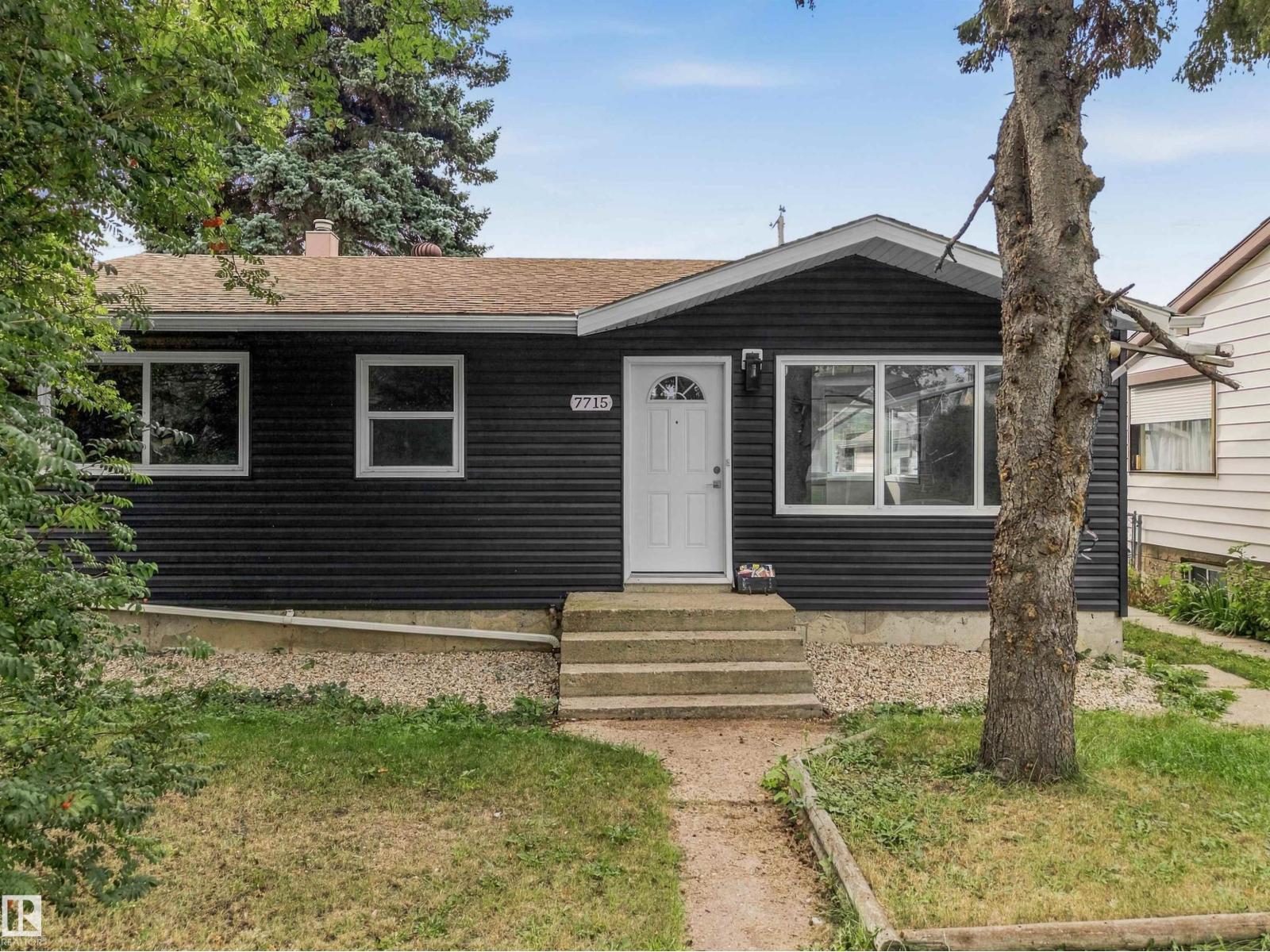 7715 76 AV NW Edmonton Alberta Canada Sale residential   HomeLife Guaranteed Realty