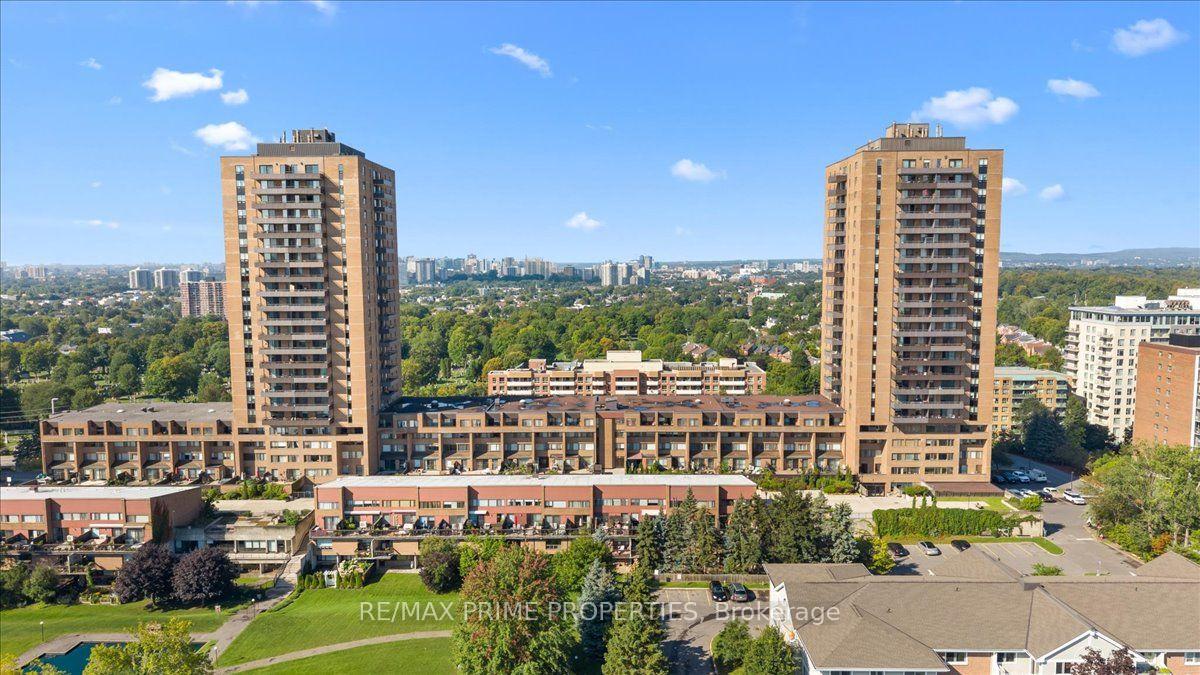 4 - 525 St. Laurent Boulevard Ottawa Ontario Canada Sale residential Arsalan Siddiqui RE/MAX PRIME PROPERTIES  Brokerage