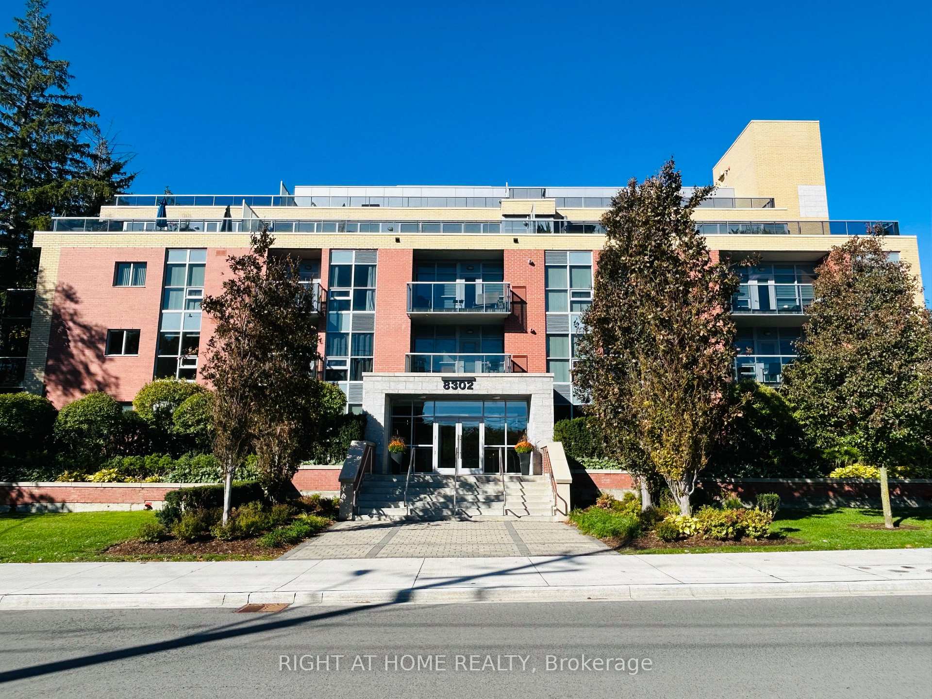 207 - 8302 Islington Avenue Vaughan Ontario Canada Sale residential Andy Leung Right at Home Realty, Brokerage*