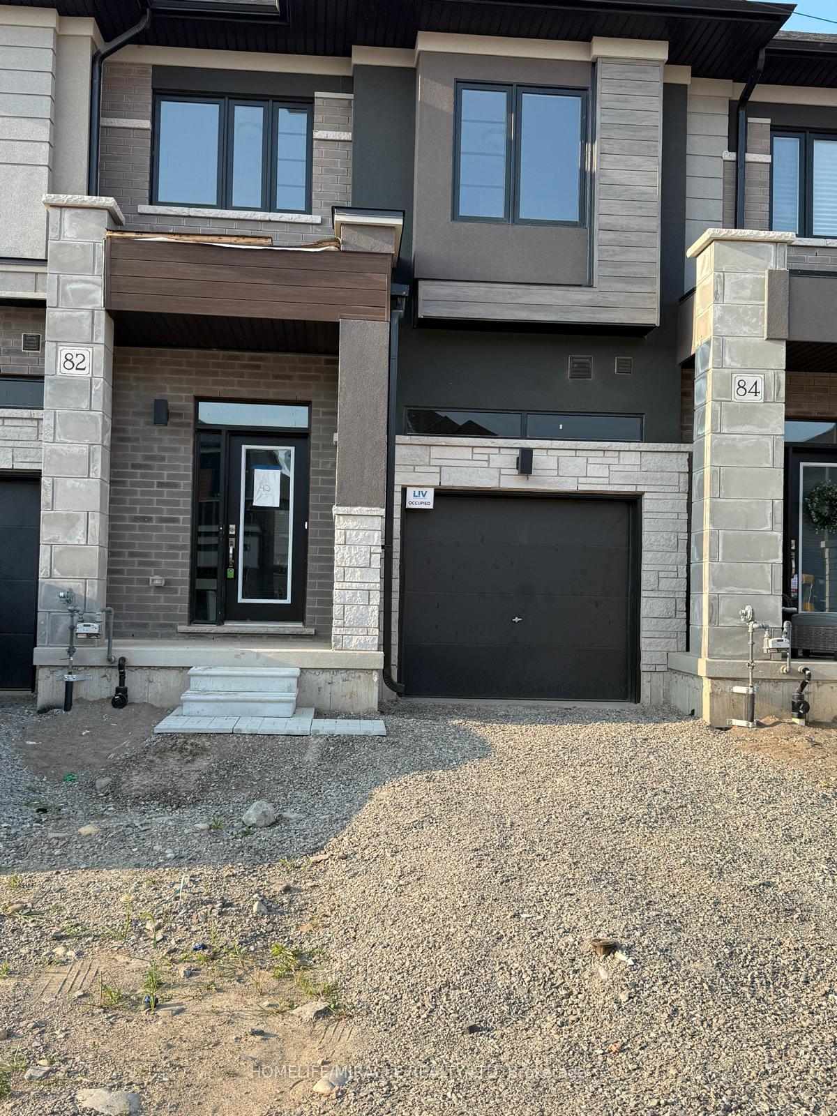 82 Mckernan Avenue Brantford Ontario Canada Rent residential Mario Angel HomeLife/Miracle Realty Ltd., Brokerage *