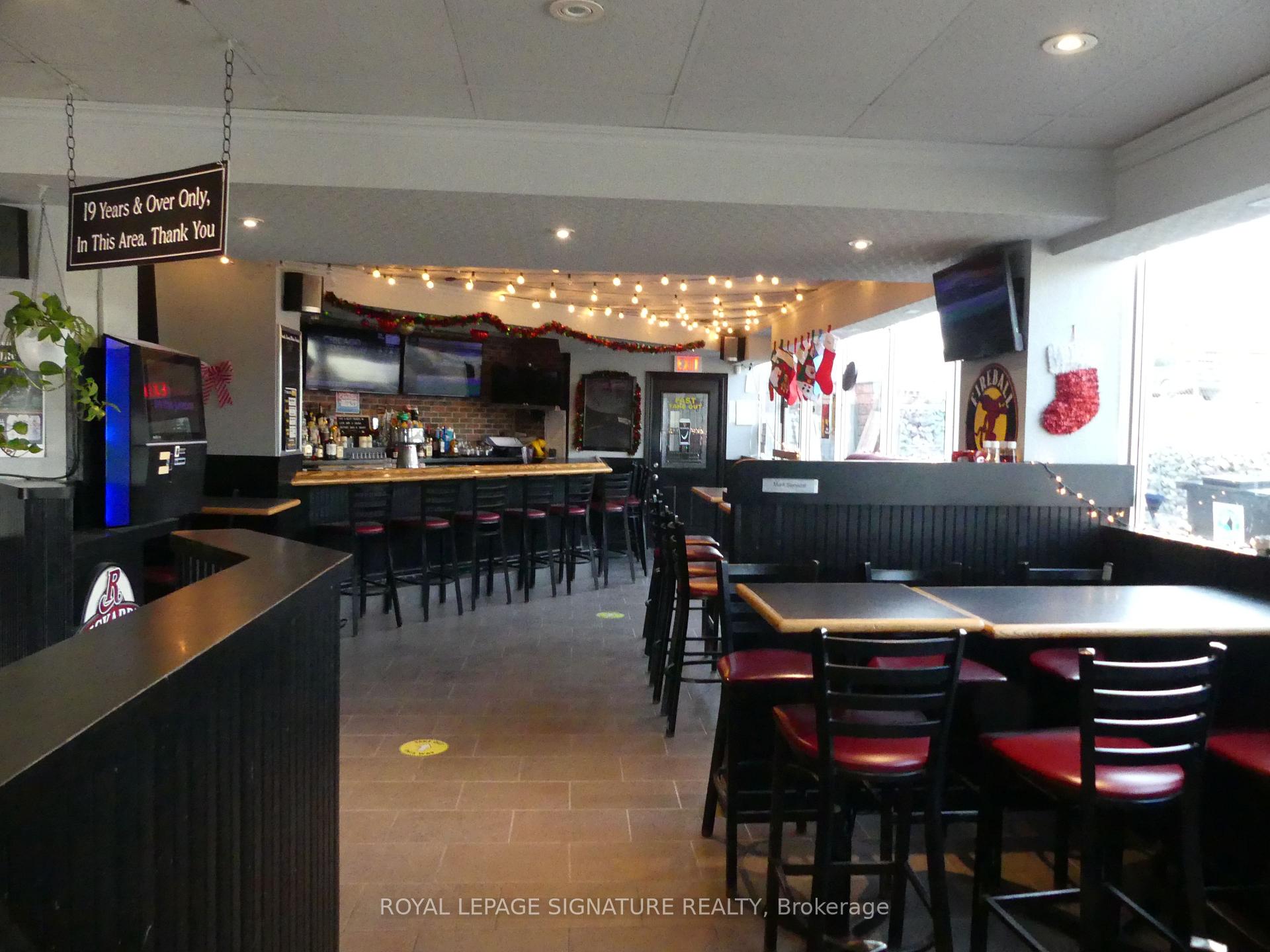 12 - 17335 Yonge Street Newmarket Ontario Canada Sale commercial Betty Peng Better Practice Realty Inc., Brokerage