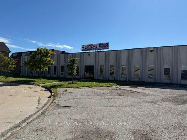 855 Oxford Street Toronto Ontario Canada Lease commercial Tony Pilotti RE/MAX West Realty Inc., Brokerage *