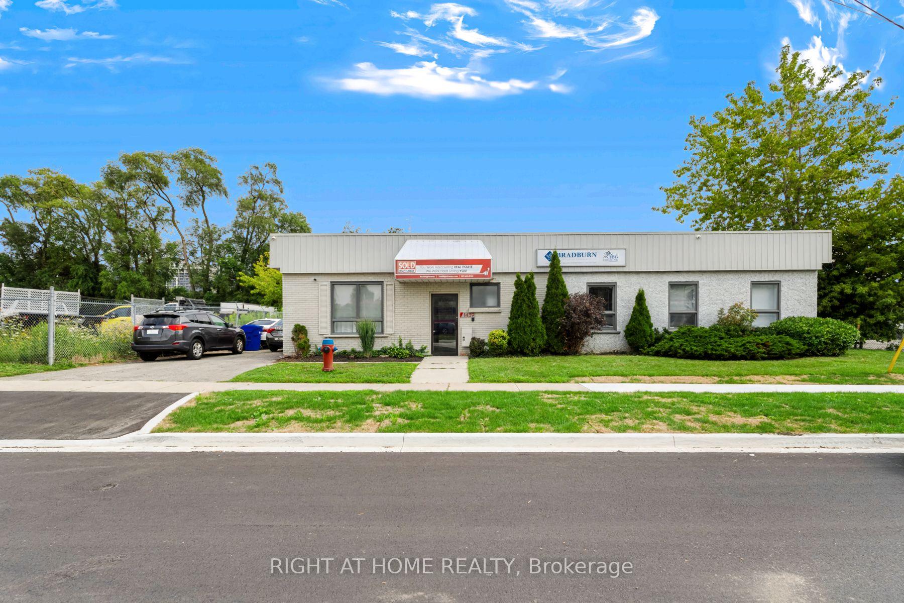 1439 Legion Road Burlington Ontario Canada Lease commercial Sam Kolahi Azar Right at Home Realty, Brokerage*